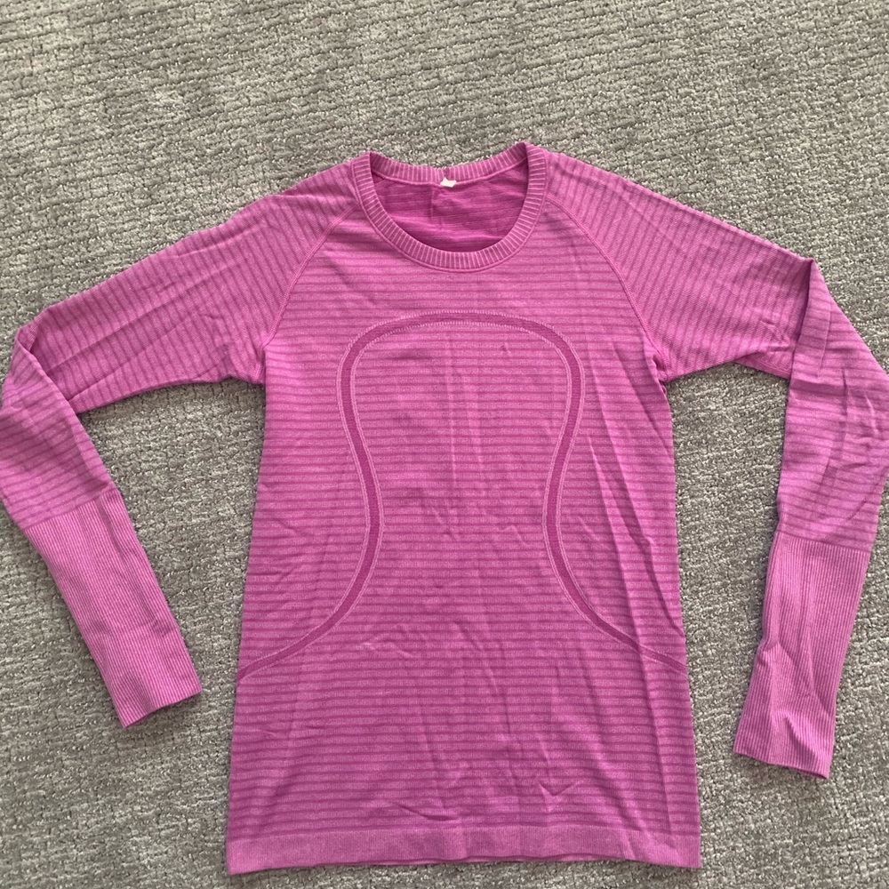 Lululemon Swiftly Tech Long Sleeve Shirt.